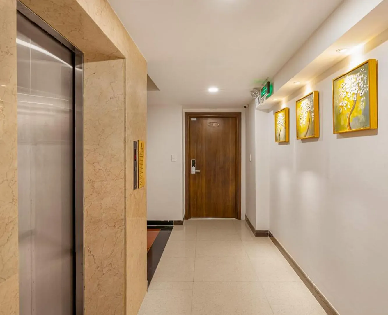 アパートホテル May Home Apartment ダナン市